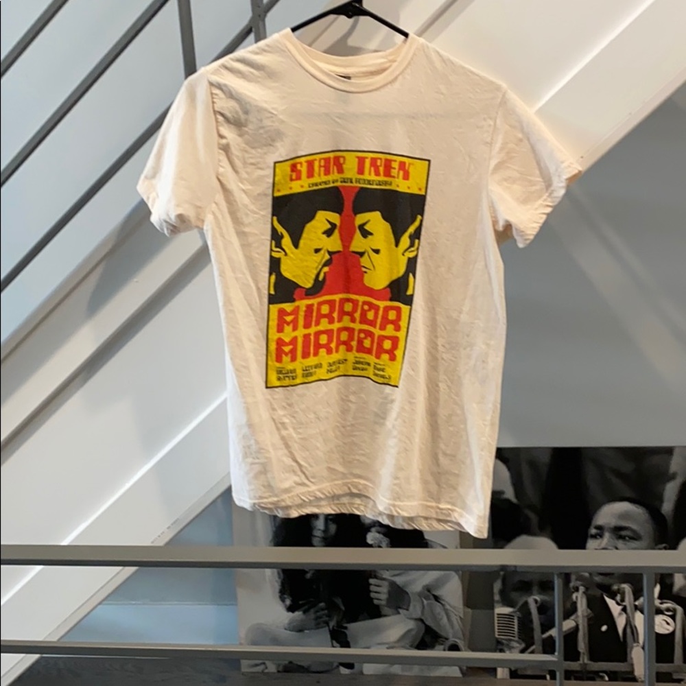Tan Star Trek Fan shirt